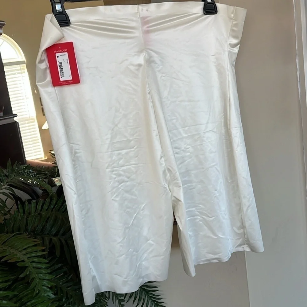 Brand New Spanx Satin Shapewear Linen Short Slimming Liquid Stretch 3X Quick Dry